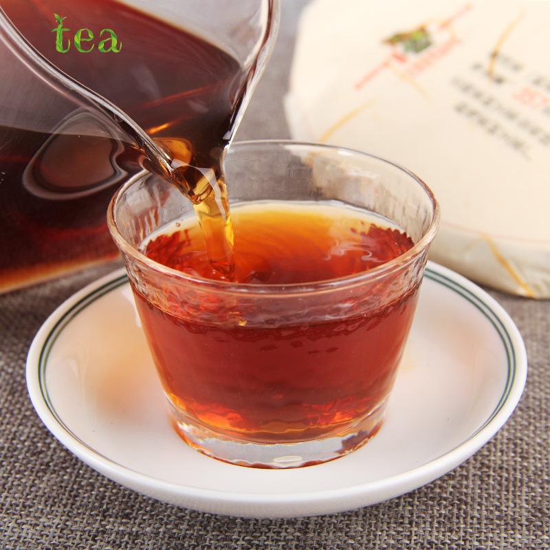 CIFbuy Yunnan Pu'er Menghai Qizi Cake Tea Menghai Gongbing Mature Tea 357g
云南普洱勐海七子饼茶 勐海贡饼熟茶 357克