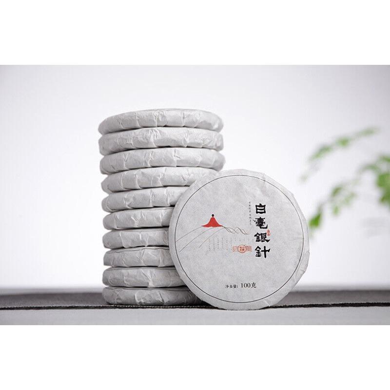 CIFbuy 100g white hair silver needle Yunnan small cake moonlight white old white tea