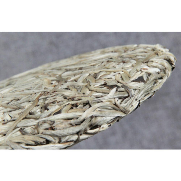 CIFbuy Yunnan Silver Needle White Tea Ancient Tree Moonlight White Single Buds 357g