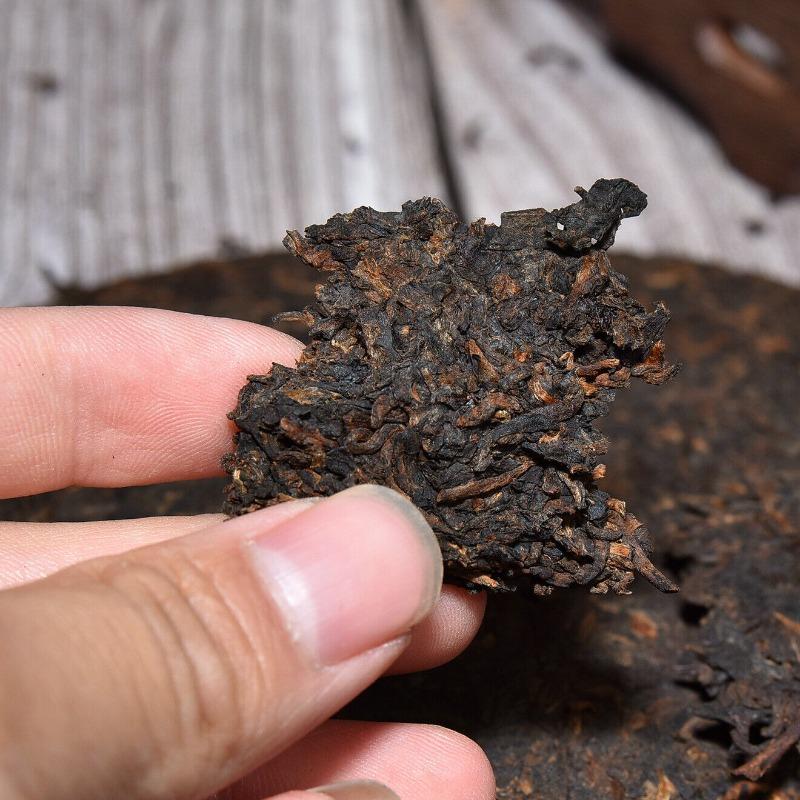 CIFbuy Yunnan Tea Cake Lao Banzhang 357g Golden Buds Pu'er Ripe Tea Cake