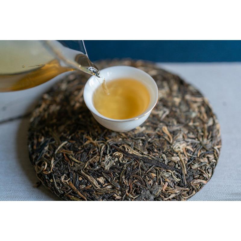 CIFbuy 357g Lao Banzhang Puerh Raw Tea Yunnan Ancient Tree Puerh Seven Seed Cake Tea