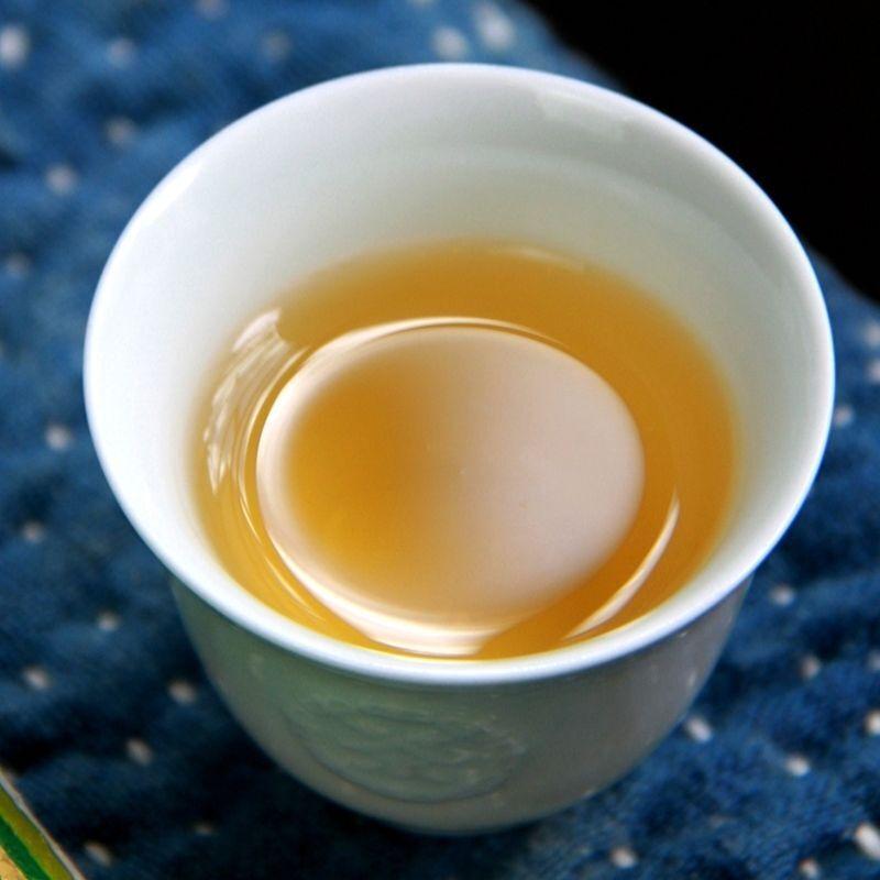 CIFbuy China Tea Emerald 88 Green Cake Banzhang Big Tree Puer Raw Pu'er Qizi 357g