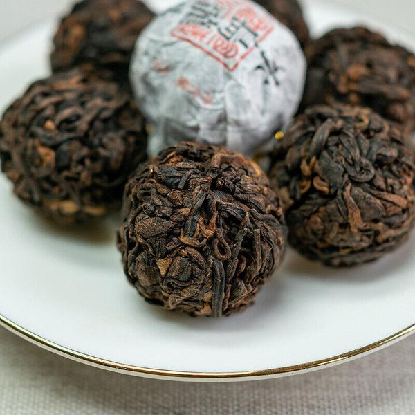 CIFbuy 8g/pastille Icelandic Dragon Pearl Pu-erh Ripe Tea Small Tuocha Dragon Pearl