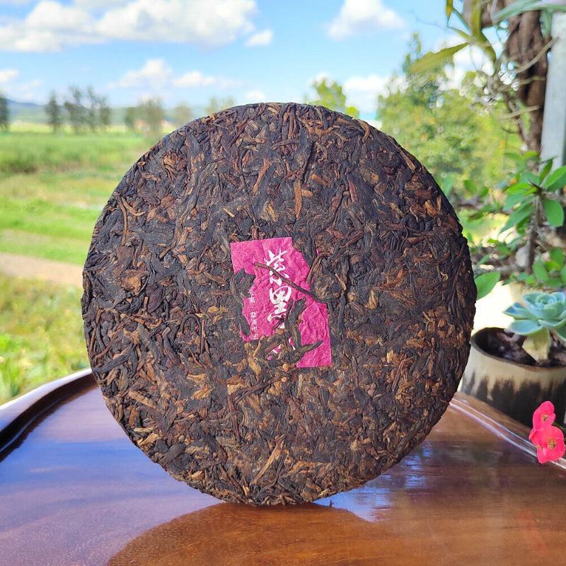 CIFbuy 357g Lao Man'e Ancient Tea Menghai Seven Cakes Ripe Brown Mountain Ripe Tea Cake