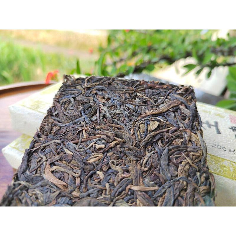 CIFbuy 200g YunNan Pu'er Old Tea Brick Tea Yiwu Old Raw Tea Aged Pu'er Raw Tea Brick