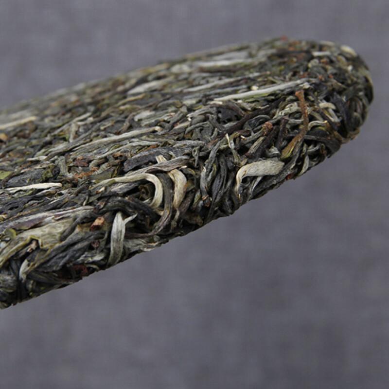 CIFbuy Ancient Tree Yunnan Puerh Green Tea Cake 357g Gift