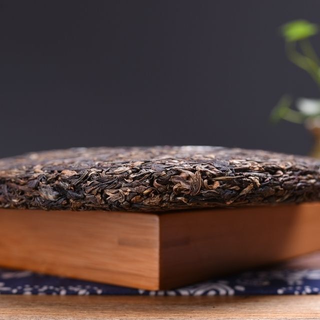 MENGKU Rongshi Mu Ye Chun Pu'er Tea Early Spring Pu-erh Tea Cake 400g Raw