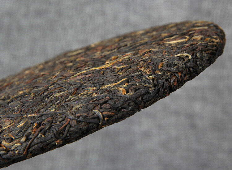 Yunnan Sun Dried Old Tree Black Tea Dianhong Feng Qing Dian Hong Tea Cake 357g