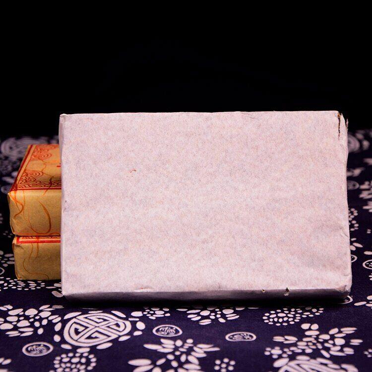 TeaFengqing Dian Hong Golden Buds Dianhong Dian Hong Yunnan Black Tea Brick 250g