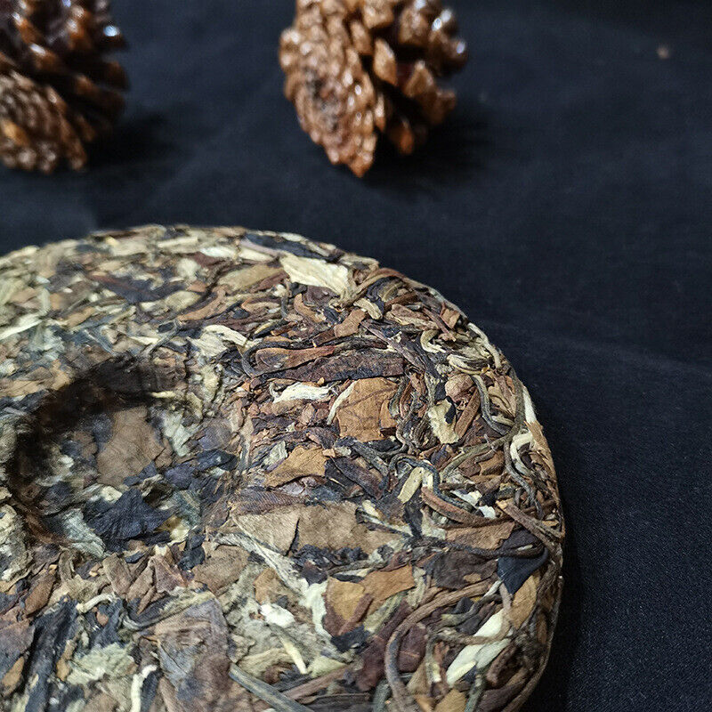 Pu-erh White Tea Cake Yunnan Big Leaf Puerh Tea Old Tree Tea 200g Premium