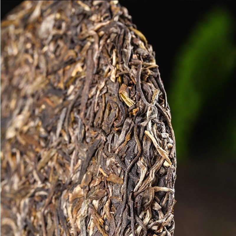 357g Yunan Puerh Tea Bulang Mountain Raw Pu-erh Tea Cake Chinese Pu'er Green Tea