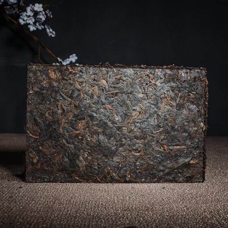 Yunnan Cooked Pu-erh Tea Pu'er Black Tea 250g Yiwu Old Tree Puerh Ripe Tea Brick