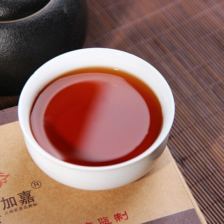 Haiwan Jiajia Shu Puer Tea Old Comrade Ripe Puer Tea Brick 250g