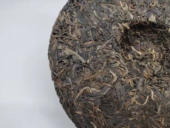 Yunnan Song Pin Hao Yiwu Mountain Ancient Tree Pu-erh Tea 400g Raw Puer Tea