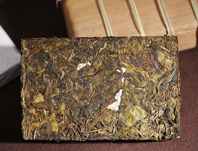 Pu Zi Wei Mengku Ba Nuo Old Leaves Old Tree Huang Pian Pu Er Raw Tea Brick 500g