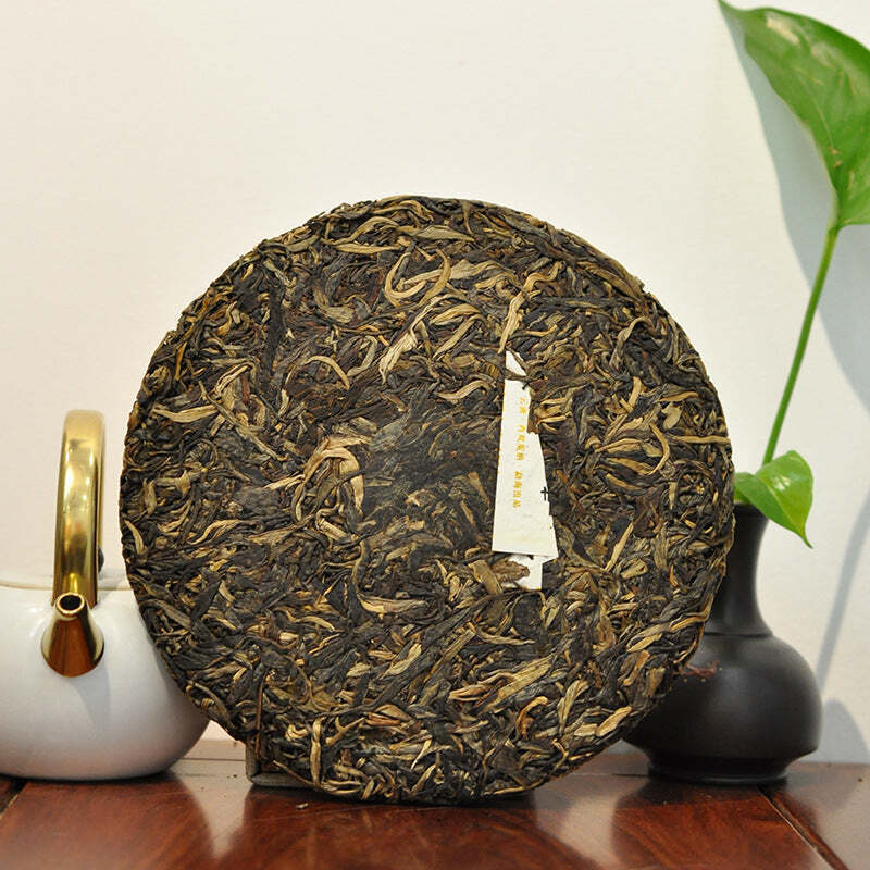 357g Puerh Raw Tea Cake Yunnan Lao Ban Zhang Pu-erh Tea Chinese Pu'er Green Tea Secondary image