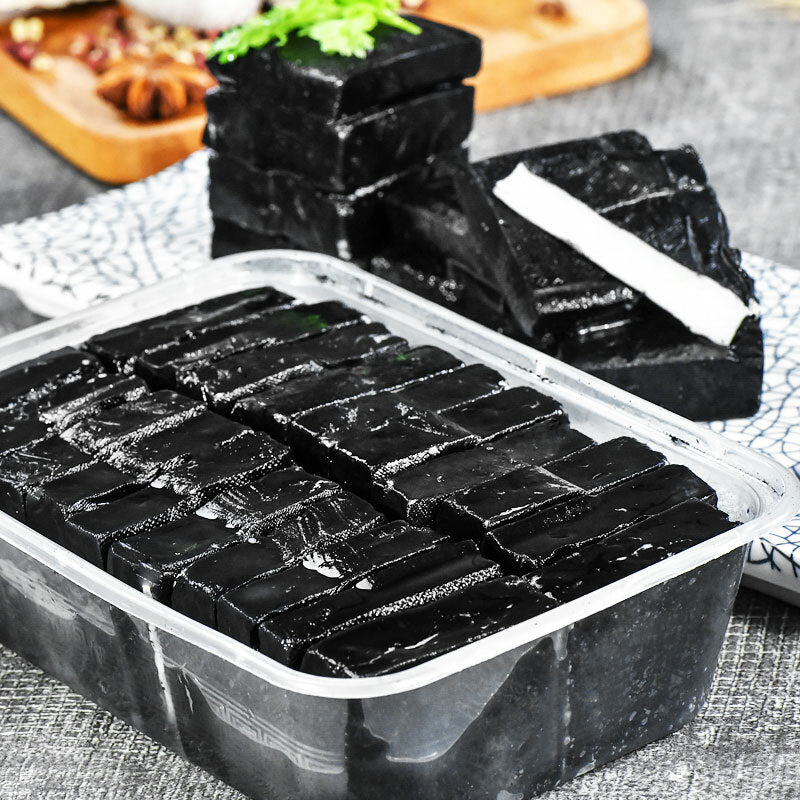 Snacks Leisure Chinese Food Tofu 零食 麻辣休闲食品 香辣味 邬辣妈 湖南特产 黑色长沙臭豆腐20g*20袋 400g/盒