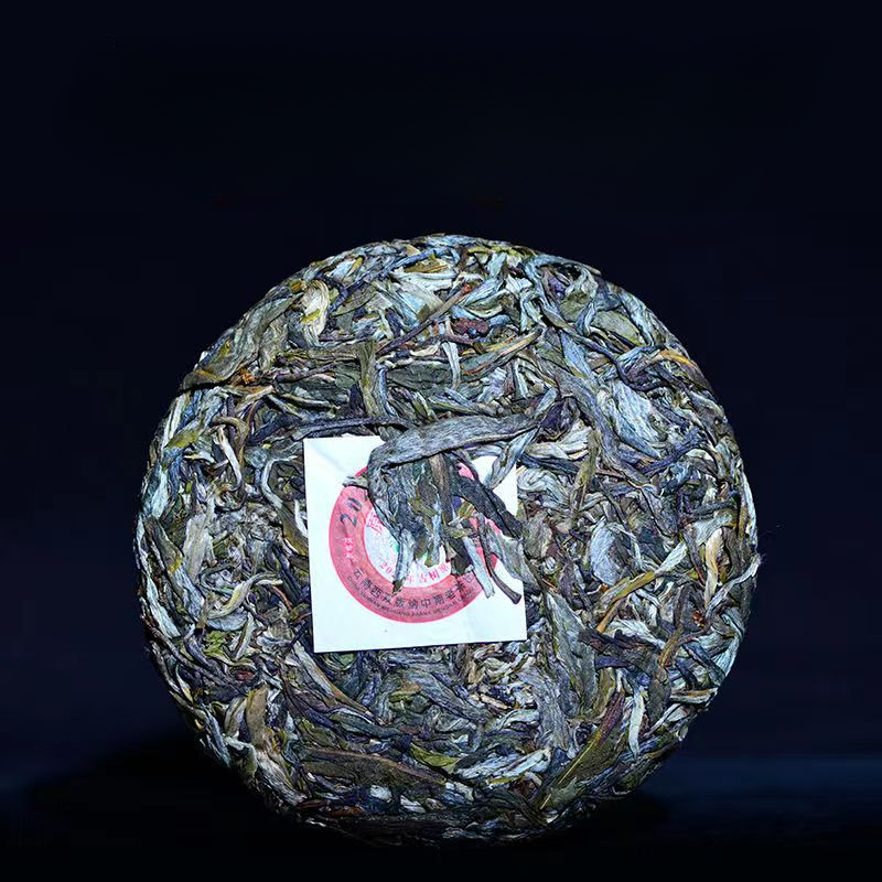 200g Yunnan Puer Tea Banzhang Panda Raw Pu-erh Tea Cake Organic Puerh Tea Secondary image