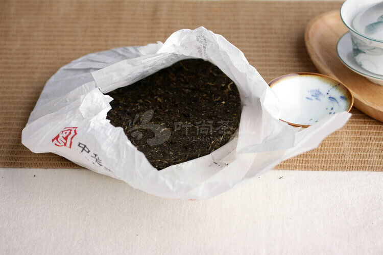 Early Spring 8113 Discus * XiaGuan Tuocha Puer Puerh Pu'er Raw Tea 357g
