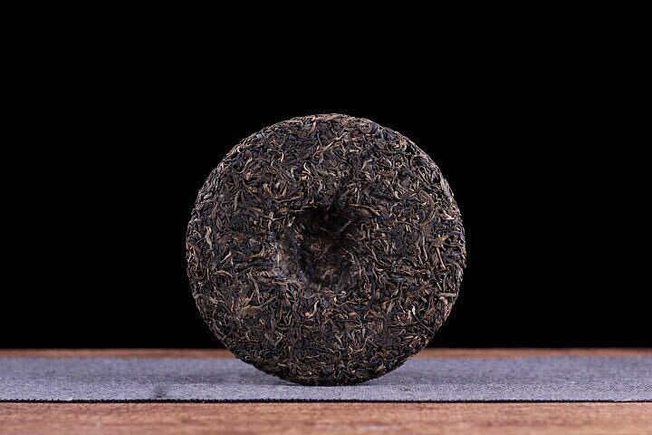 CNNP Zhong Cha Wild Arbor Leaves Aged Pu-erh Tea Cake Raw Puer Pu'er 357g