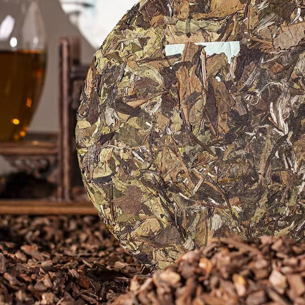 330g White Tea Cake Daguan White Peony Compressed Flower Tea Big Leaf Green Tea
