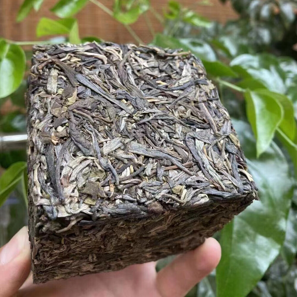 400g Yunnan Raw Pu-erh Brick Tea Bingdao Nanpo Pu'er Raw Tea Brick Organic Puerh Secondary image