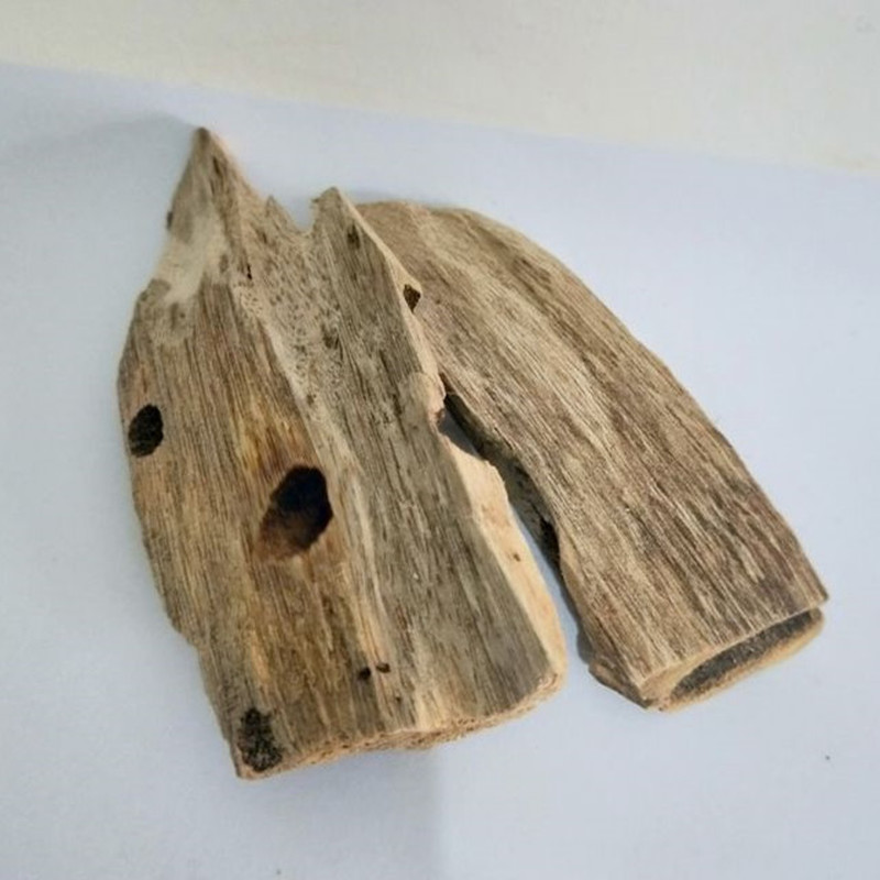 50g-100g Genuine Natural Vietnamese Nha Trang oud chips agarwood incense Secondary image