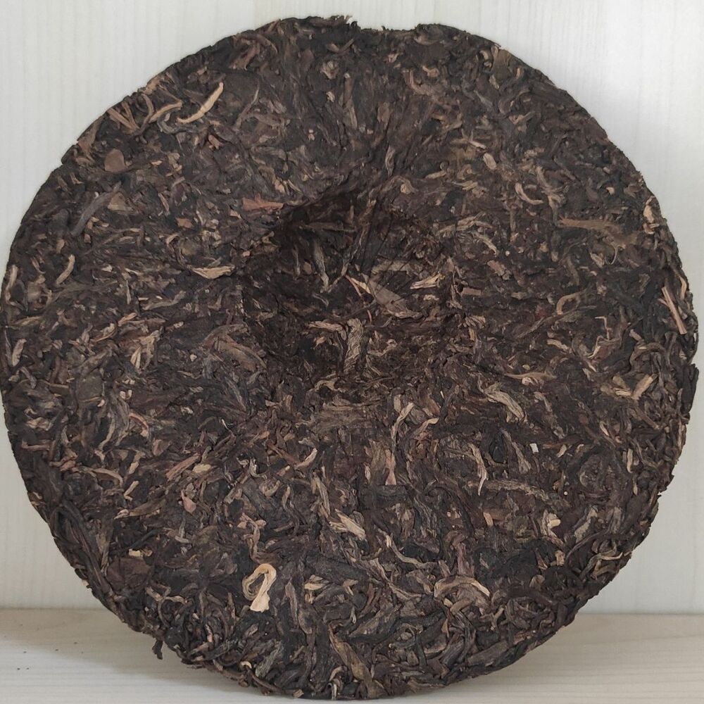 Xia Guan 8113 Early Spring Cake XY Special Pu-erh Tea Pu'er Tea Raw 357g
