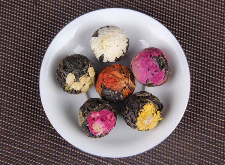 Yunnan Raw Pu'er Scented Tea 120g (18pcs) Handmade Dragon Ball Flowers Gift Box