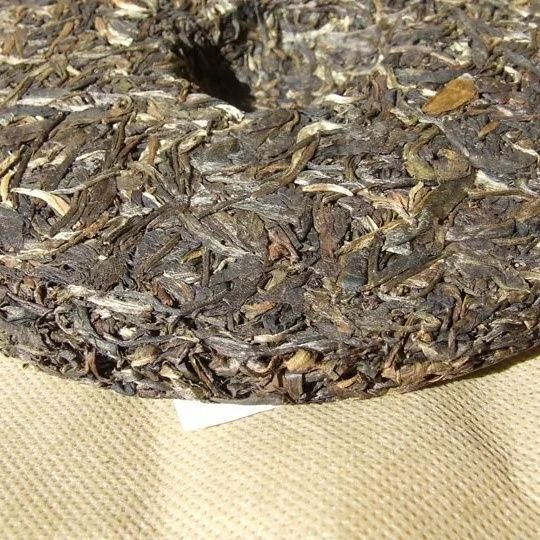 2007 Mengku Qinggang Pu-erh Raw Pu'er Puer Qizi Tea Biscuit (Green Cake) 400g