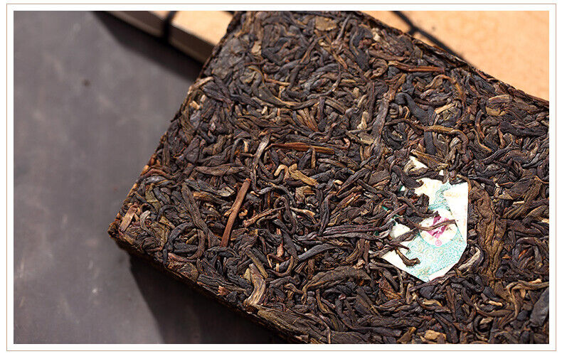 Bamboo Shell Raw Puerh Brick Tea * Menghai Dayi Puer Tea Brick 250g Raw