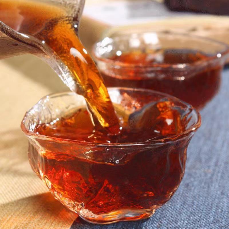 Yunnan Cooked Pu-erh Tea Brick Old Pu'er Black Tea 250g Menghai Puerh Ripe Tea