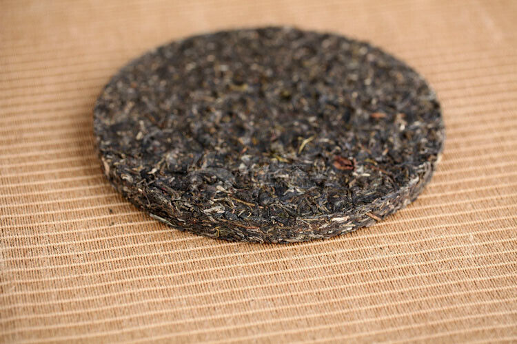 XiaGuan ECOLOGICAL PUERH BING Ancient Tree Tea Puer Tea Raw Iron Cake 357g