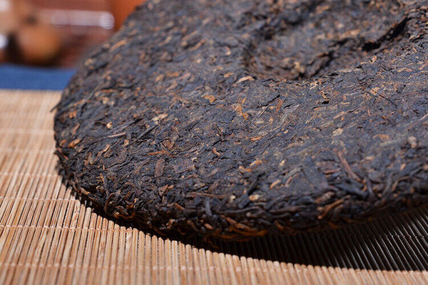 Yr Yunnan Bulang Mt. Gong Ting Pu-erh Golden Buds Pu'er Puer Tea Ripe 357g