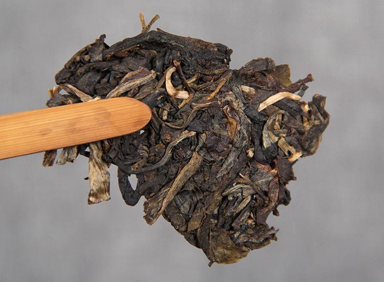 Yunnan Treasures Aged Pu'er Tea Nannuo Mountain Arbor Qi Zi Puer Tea 357g