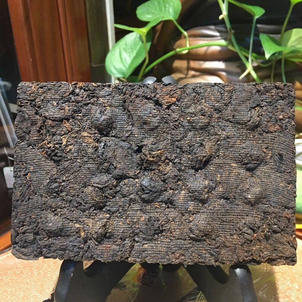 Lao Cha Tou * Menghai Dayi Lao Cha Tou Tea Pu'er Shu Ripe Pu-erh Brick 250g