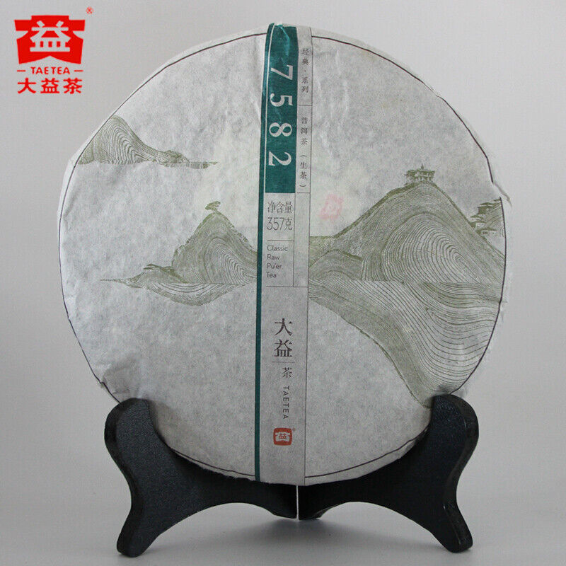 Yunnan Menghai Dayi TAETEA 7582 Classic Raw Pu'er Tea Puerh Tea357g/12.59oz Main image