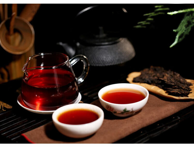 Yunnan Menghai Banzhang Tribute Golden Buds Pu'er Tea Cake 357g Ripe Puerh