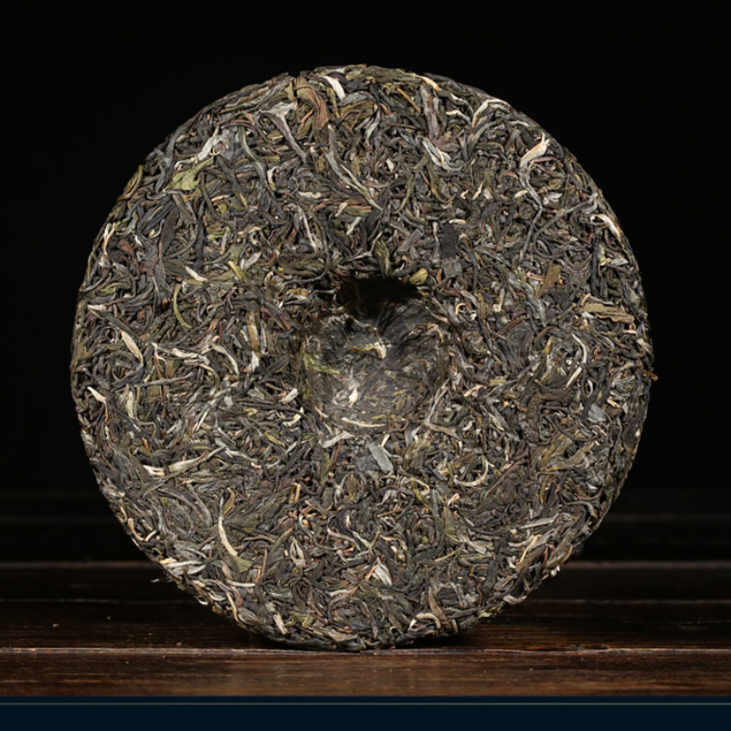 357g Yunnan Puerh Raw Tea Cake Deep Mountain Old Tea Pu-erh Tea Pu'er Green Tea Secondary image