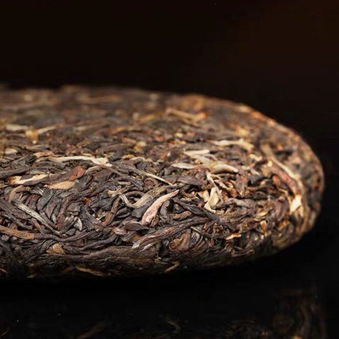 Year Classic 7542 Raw Puer Tea Menghai Dayi Puerh Shen Pu Er Tea 150g Box