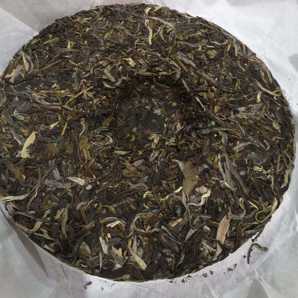 357g Raw Puerh Tea Cake Iceland Ancient Tree Leaf Puerh Tea Benefits Green Tea