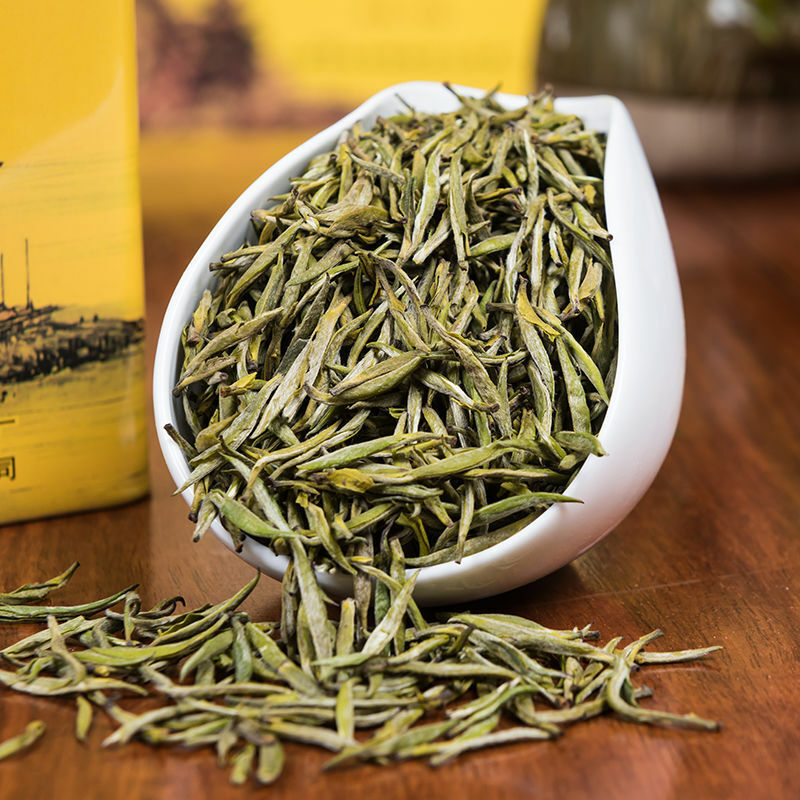 Supreme Organic Ming Qian Jun Shan Yin Zhen Yellow Tea Junshan Silver Needle 51g Secondary image