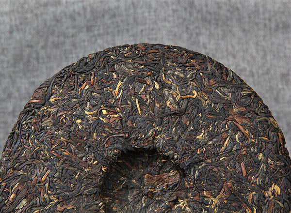 Yunnan Sun Dried Old Tree Black Tea Dianhong Feng Qing Dian Hong Tea Cake 357g