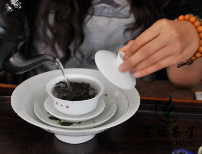 Year Xiaguan Te Ji Tuo Cha Raw Pu'er Premium Grade Pu-erh Tea Tuocha 500g
