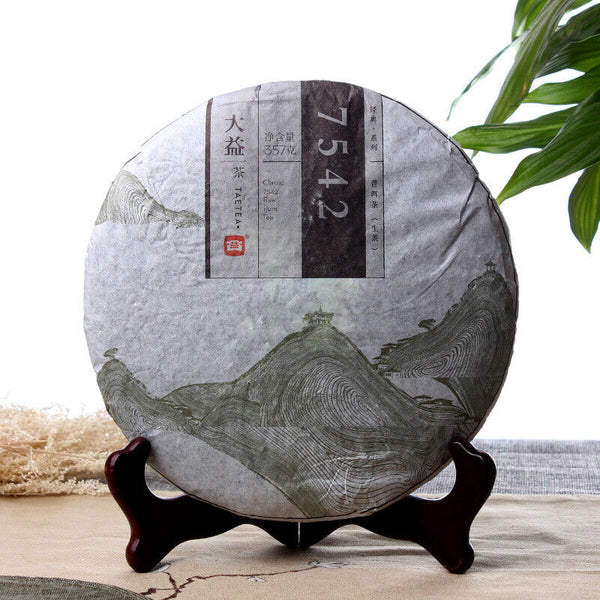 Menghai Dayi 7542 Pu'er Tea Cake Chinese Yunnan Puerh Pu-erh 357g Raw Puer