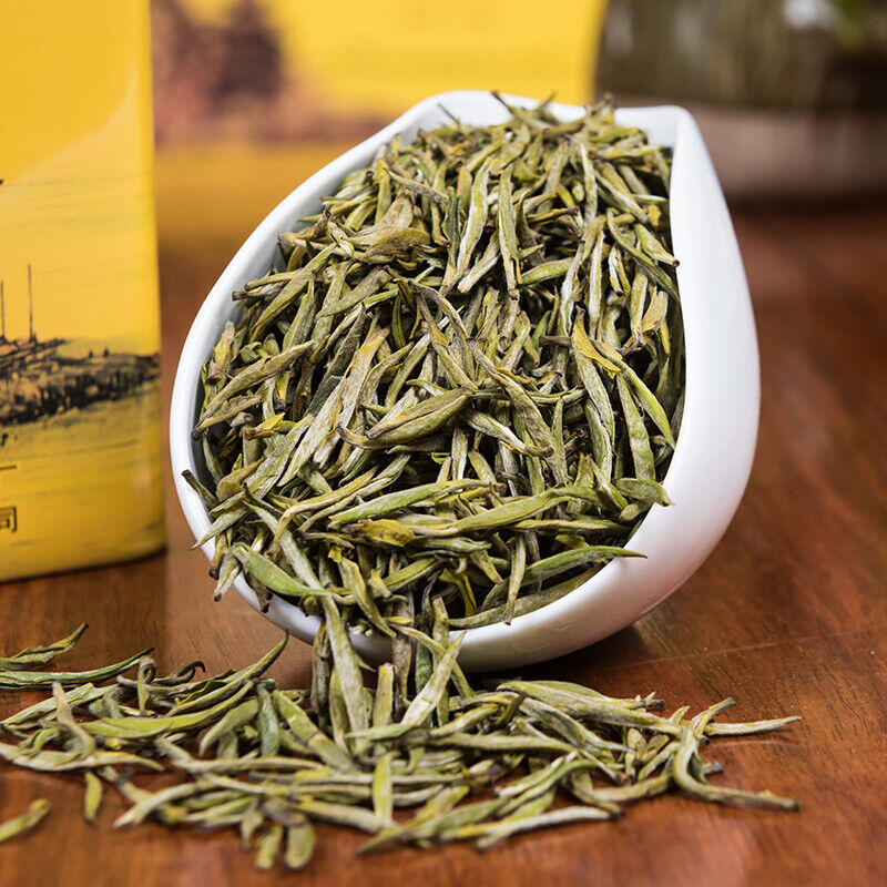 Supreme Organic Ming Qian Jun Shan Yin Zhen Junshan Silver Needle Yellow Tea 51g Main image