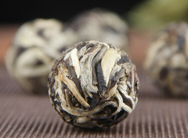Yunnan Moonlight White Ball Nectar Fragrance Raw Puer Tea Yue Guan Bai Long Zhu