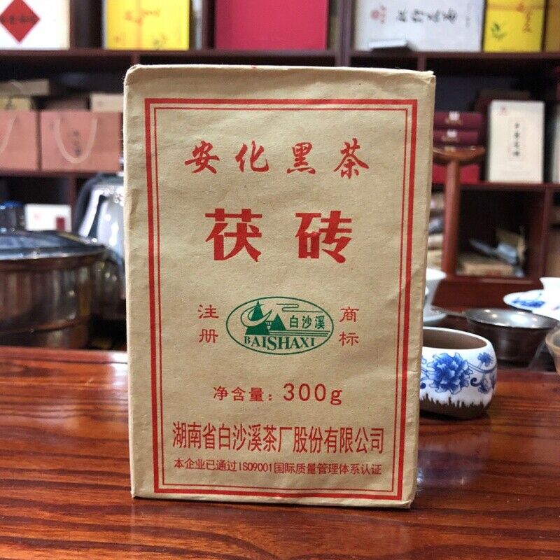 300g HEI CHA Anhua Baishaxi Dark Tea with Golden Flower Dark Tea Fu Cha Fu Brick Main image