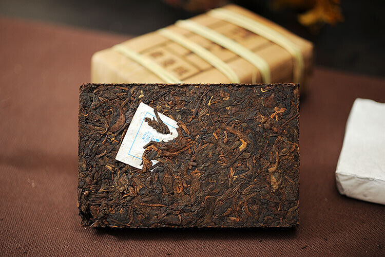 Lao Man E Pu-erh Tea Brick Ancient Tree Yellow Slice Ripe Puer Pu'er Tea 500g