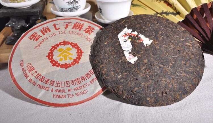 Yr Yunnan CNNP Zhongcha Ripe Cooked Pu'er Puer Puerh Pu-erh Tea Cake 357g